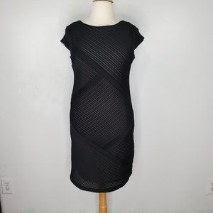 Dressbarn Collection Black Pintuck Texture Cap Sleeve Sheath Dressy Dress Sz 16